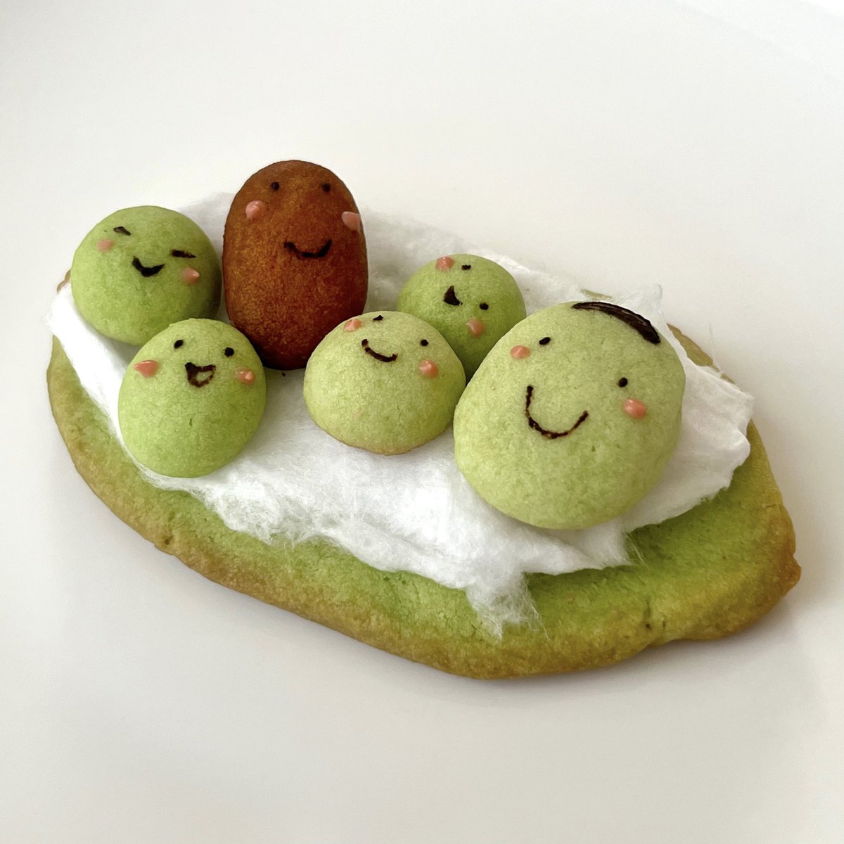 _polechan's tweet photo. そらまめくんのベッドクッキーを作りました🌱☁️⋆˙⟡ https://t.co/bXCUrsr81z