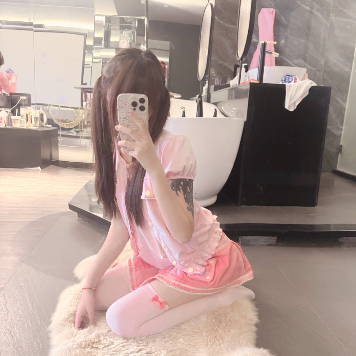 一只猫 tweet media