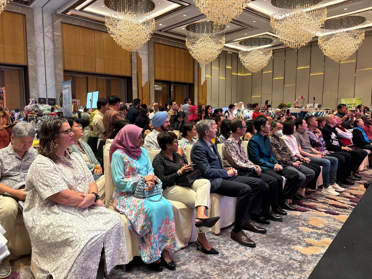 MYASEANPTM's tweet photo. On 23 May 2026, H.E. Sarah Al Bakri Devadason attended the opening ceremony of the ASEAN-India Bazaar, organised by the Indian Mission to ASEAN. (1/2) https://t.co/UCA9uQ2nlf
