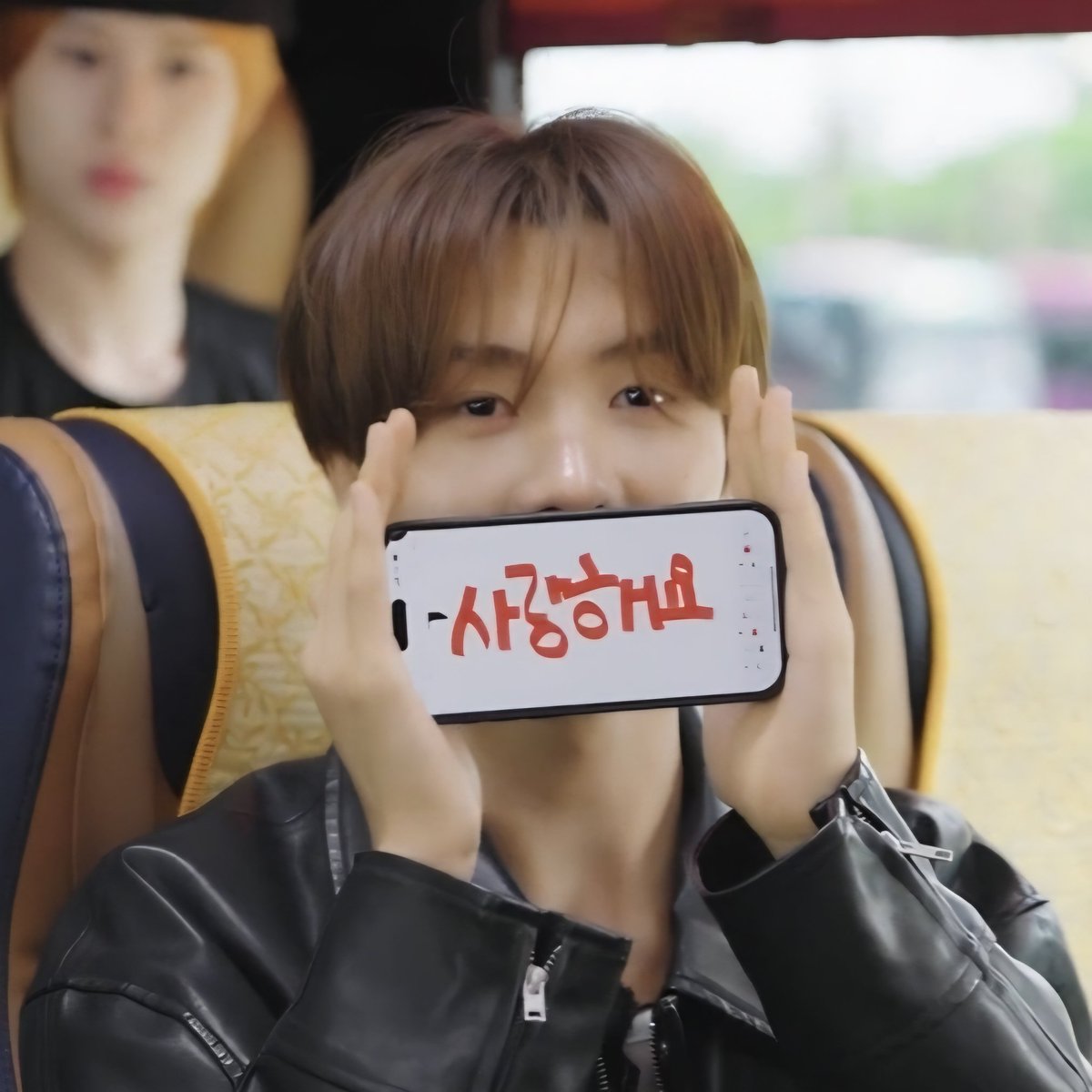 쿠리링 tweet media
