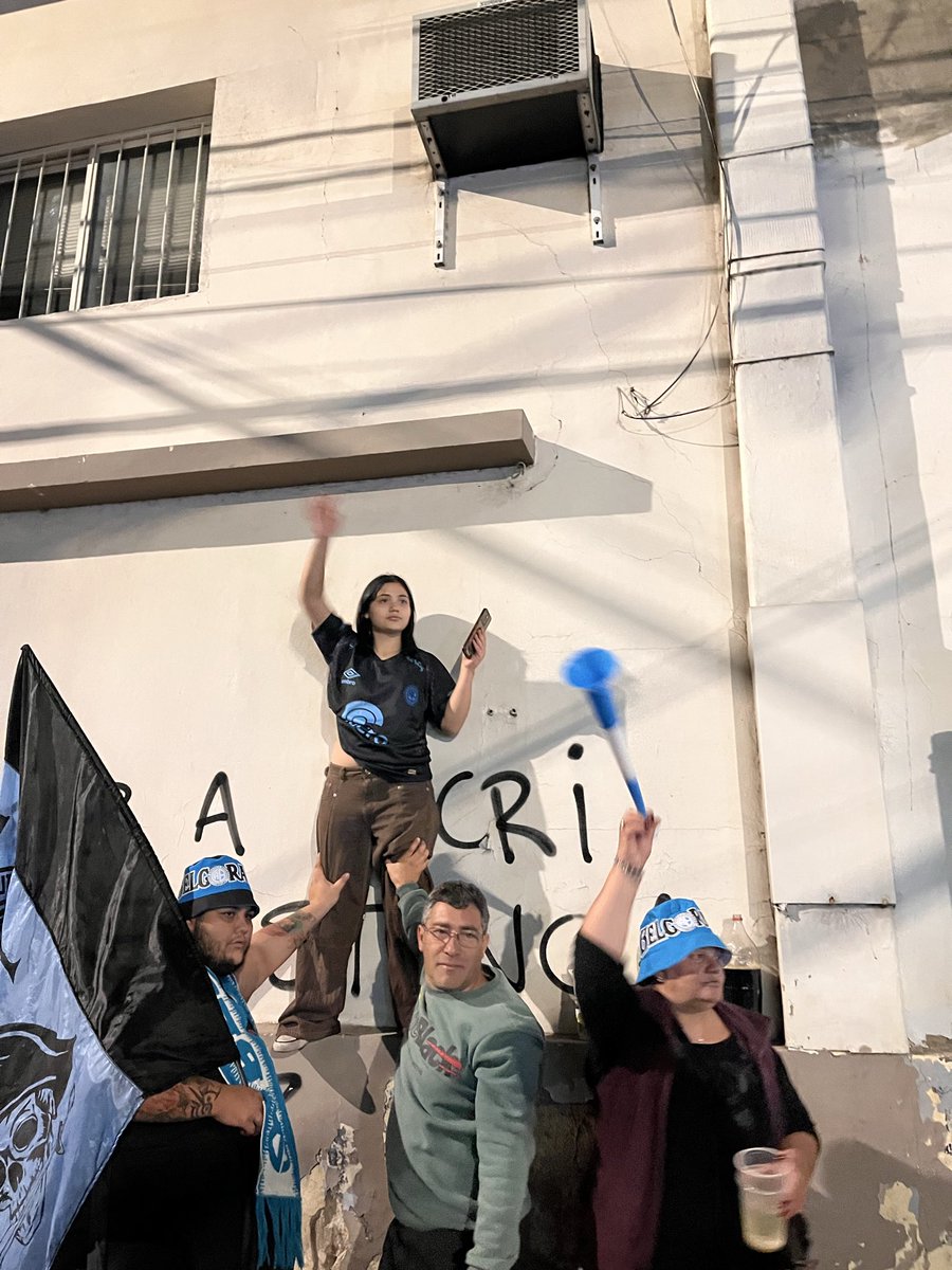 Verónica tweet media