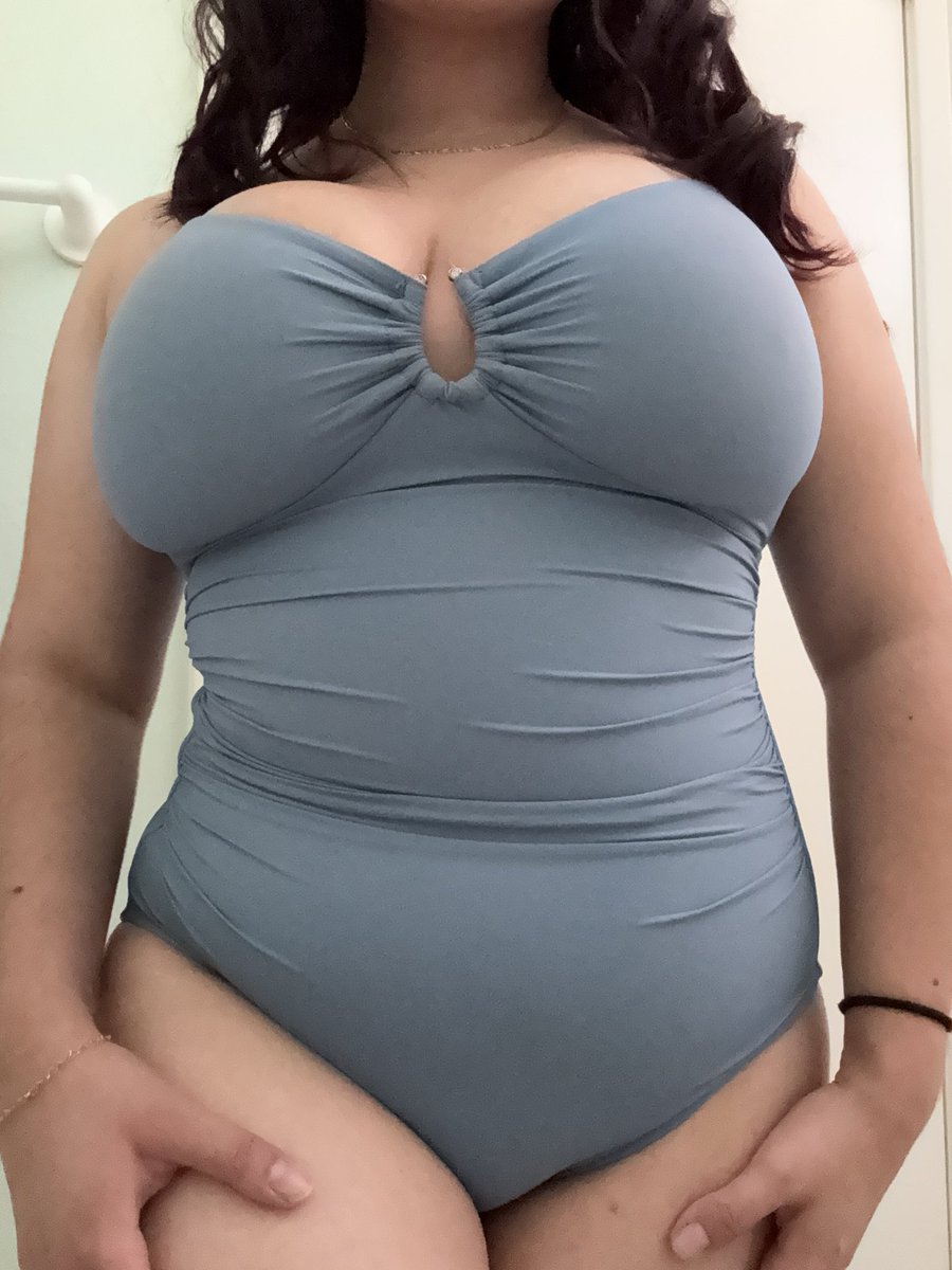 EvaLoveWomen's tweet photo. Just went swimming. Do you like my bathing suit? 
#wlw #lesbian #nsfw #nsfwtwt https://t.co/vzs4MF0azW