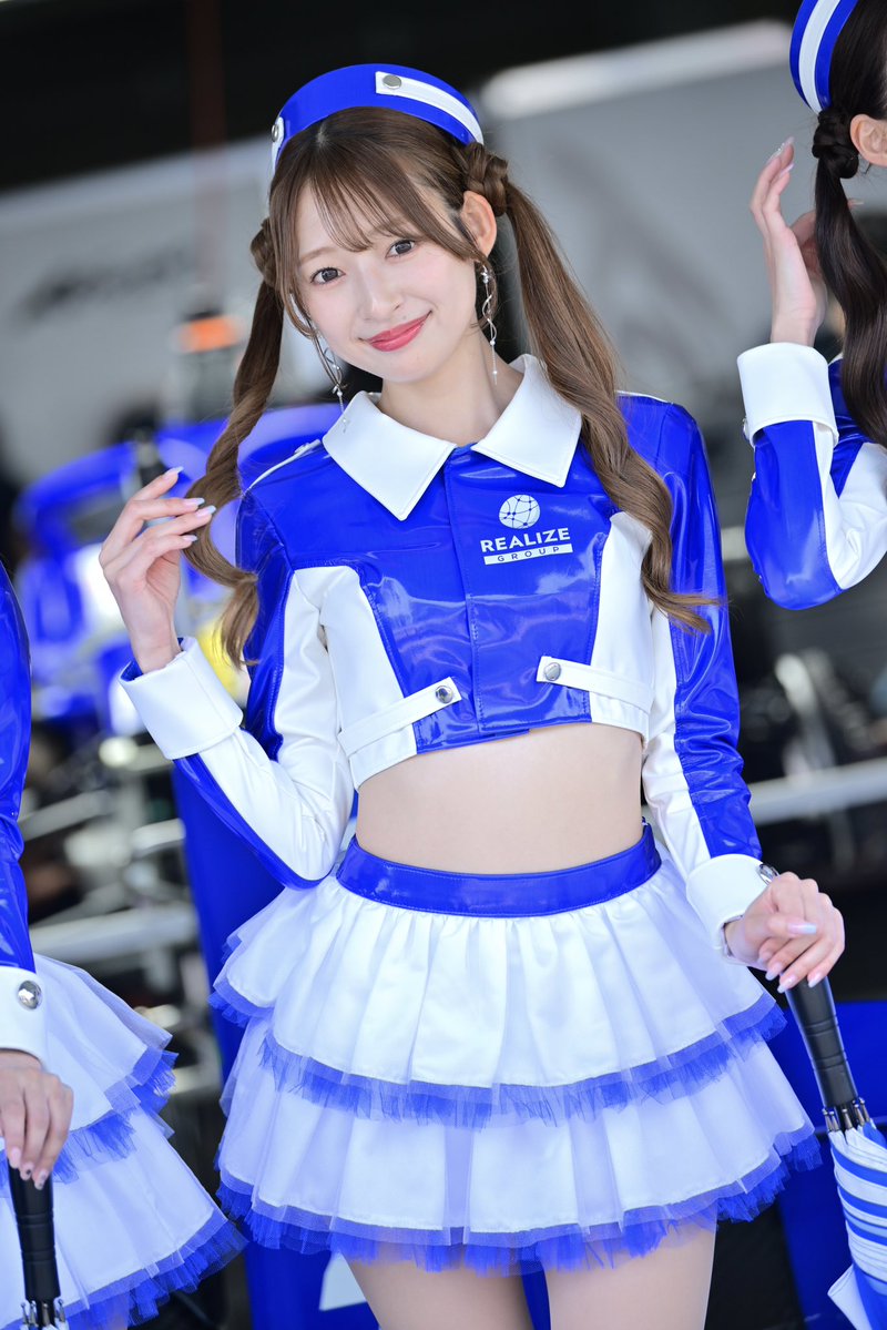 ayumin_hr's tweet photo. #SFormula Rd.5 
ありがとうございました✨

KONDORacingは
3号車ルーク選手 22→14位
4号車笹原選手 リタイア
厳しいレースとなりましたが次戦はいよいよ夏の富士🗻🏁

引き続き応援よろしくお願いします💙
会いにきてくれるみんな、本当にありがとう🫶🏻 https://t.co/yyGGn1xRzj