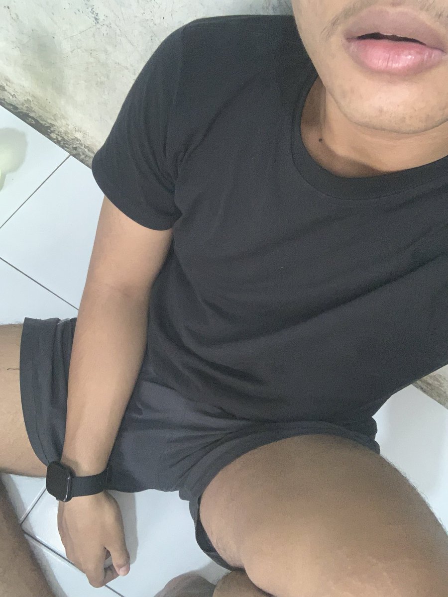 LEOOBOYY 🦖 tweet media