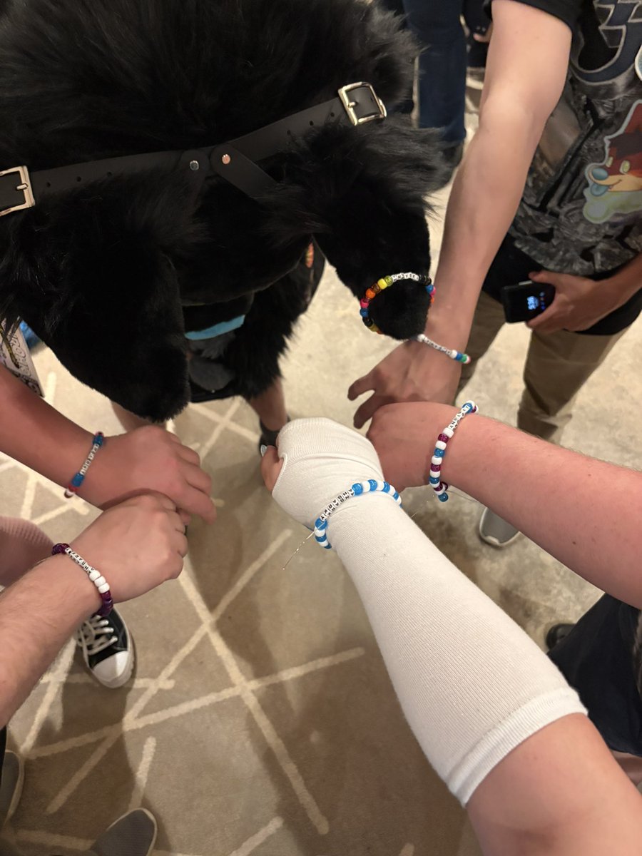 _Cheystudios's tweet photo. I don’t wanna photo dump here so follow me on insta. But here’s some of my favorite pics from Anthrohio 2026. https://t.co/RcqKLnHGym