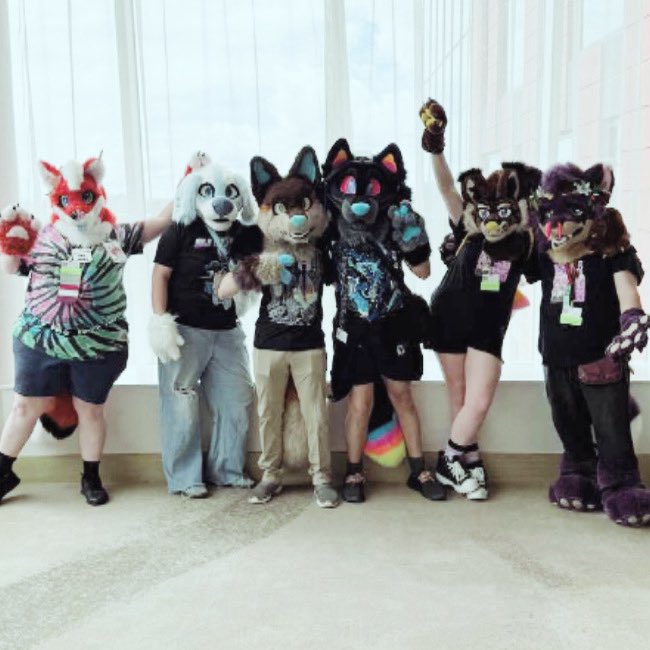 _Cheystudios's tweet photo. I don’t wanna photo dump here so follow me on insta. But here’s some of my favorite pics from Anthrohio 2026. https://t.co/RcqKLnHGym