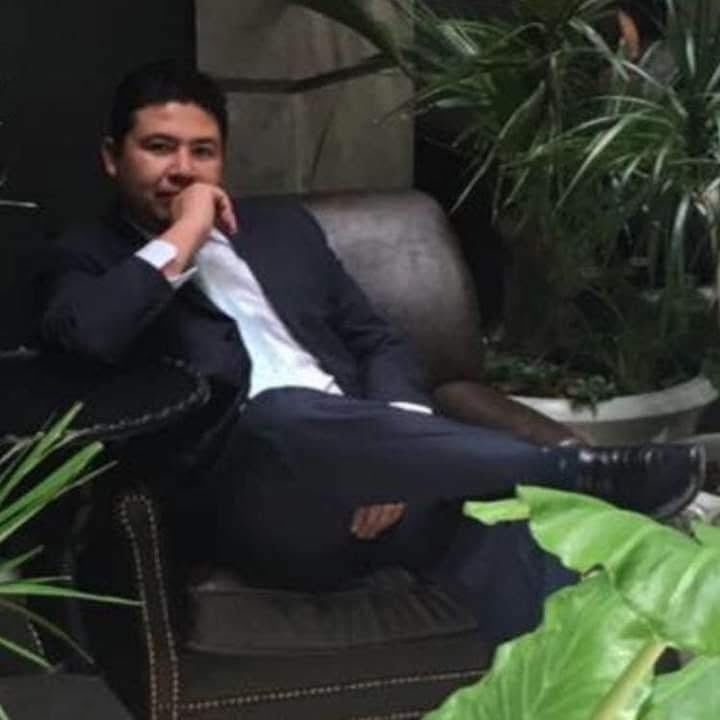 Julio Recinos tweet media