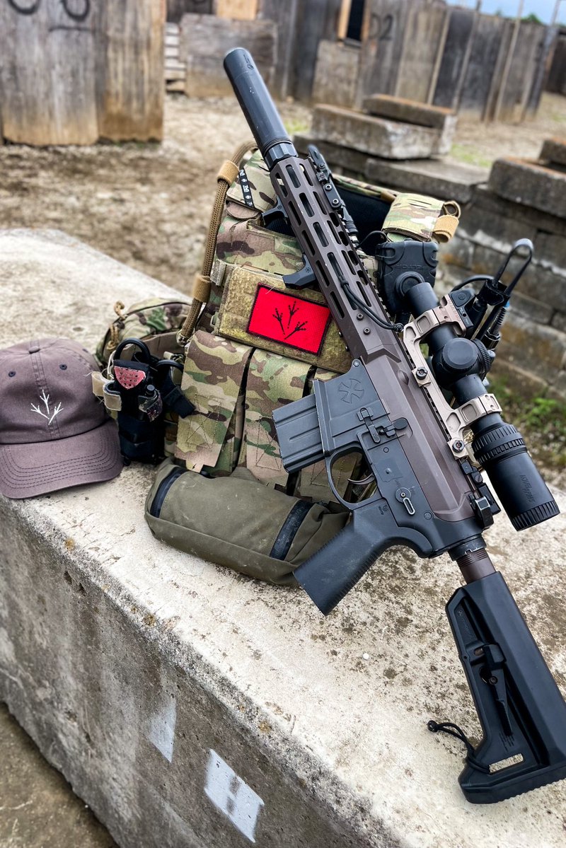 yoshizaru1911's tweet photo. 昨日の装備!

人生で初めて袖通した陸自迷彩だったけど、すげぇ気に入った！！！

まぁ別に嫌いだったわけでもないけど笑
今後もちょくちょく着よっかな！

#REGORNiX
#Volktactiaclgear 
#NOVESKE https://t.co/mjSquqfKcd