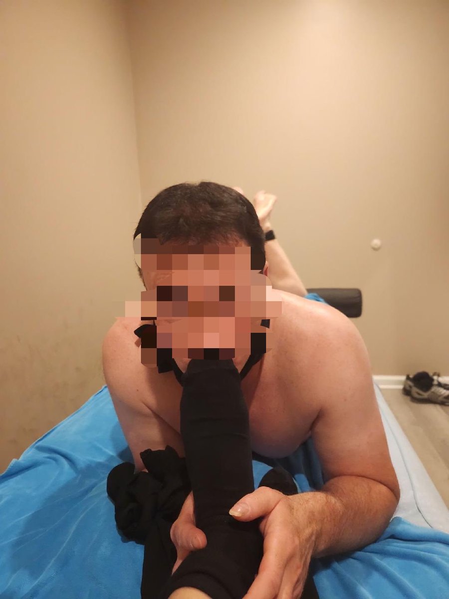 blacksockslut's tweet photo. 🎵 Oh, let’s get fucked up…
That’s exactly what’s happening to you now, isn’t it?
I make your mind go crazy
You lose control the moment my black socks come close
So move, pet
Bod-bod-bod-bod-beg me for more

findom brat humanatm walletdrain loser goddess worship cuck sub, findom https://t.co/d7Vy2WTzYj