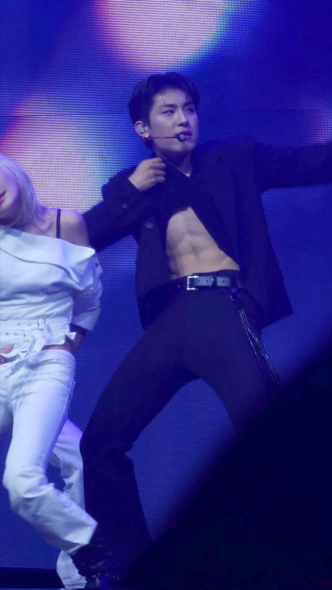 jjackwj1102's tweet photo. 😇😇

#박우진 #AB6IX https://t.co/8Ckbjjn9Pq