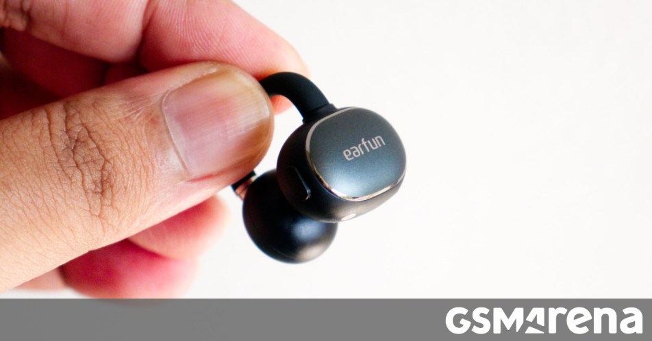 GSMArena.com tweet media