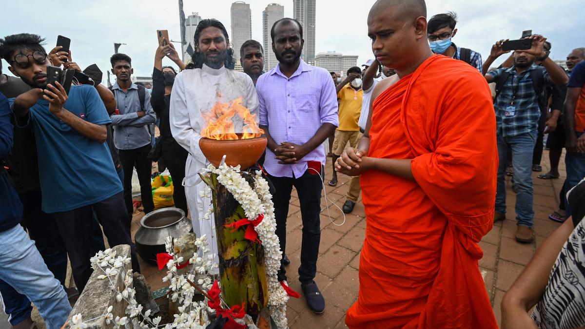 rukitweets's tweet photo. Important for Sinhalese such as #FrJudeKrishantha &amp; others to listen to Tamil experiences, grievances, aspirations, dialog with compassion &amp; sensitivity
Than rushing to condemn &amp; complain against those like #FrJeevanthaPeiris who has done that for years https://t.co/XGwVyd4QBe