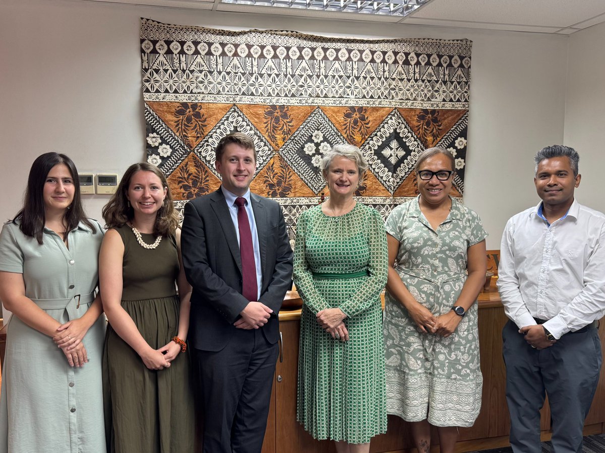 UNOCHA_Pacific's tweet photo. OCHA Pacific welcomed H.E. Ms. Fiona Flood, @irlembaustralia Ambassador of Ireland to Australia, Fiji, Solomon Islands, PNG & Nauru, and Mr. Sam Roberts, the Deputy HoM, to discuss the humanitarian agenda. Grateful for Ireland's support to CERF and #UNDAC. https://t.co/sg1Aacgm8k