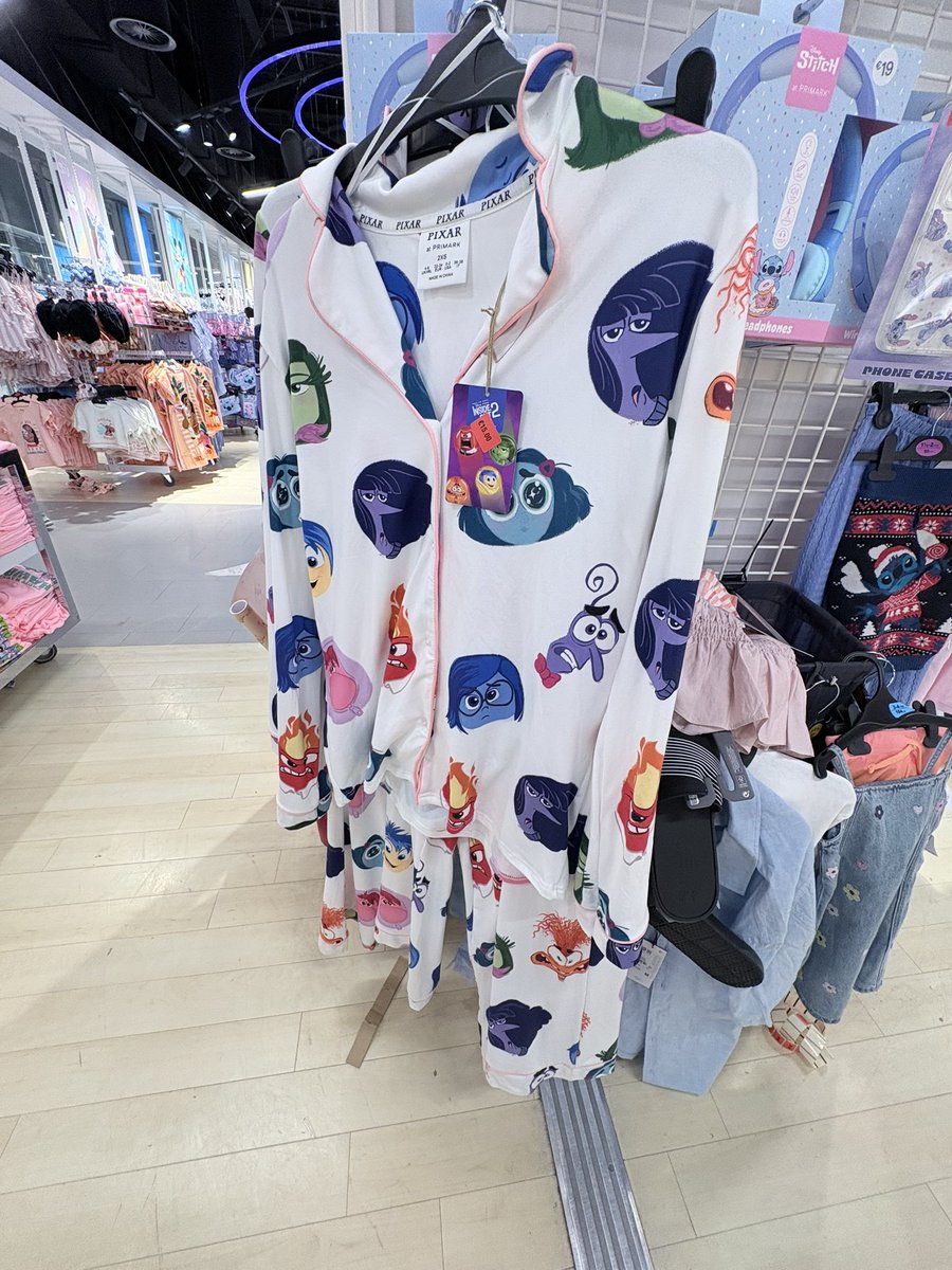 しゅおん tweet media