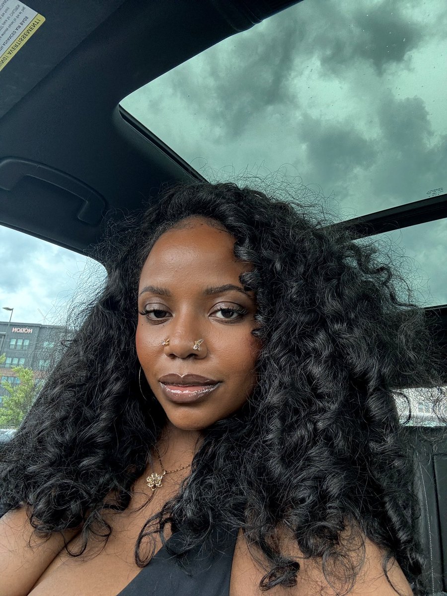 🦋 tweet media