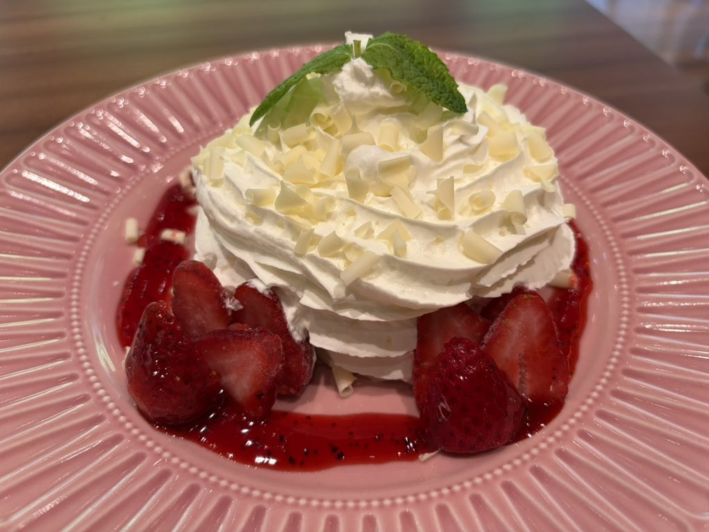 NO_LDK's tweet photo. LiSA PRiSM～LiFE is Soulful Artwork～

大阪会場！
東京のとき行けなかったから来られて良かった。
コラボカフェもあって嬉しい。 https://t.co/JqpvJmT9Jh
