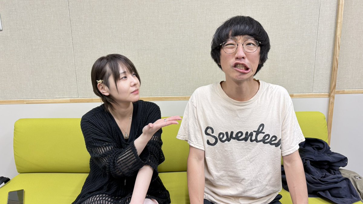 hbc_pass's tweet photo. 今夜7時から放送📻
#hbcradio 
#BACKSTAGEPASS

メインMCは
#ボイガル 
#ワタナベシンゴ

あさって2枚同時リリースの
ベストアルバムを解説💿

コメントゲスト
注目3ピースバンド🎸
UNFAIR RULE  
#山本珠羽 さん登場

メッセージも受付中
📩pass@hbc.co.jp
テーマは「パス」「好きな食べもの」 https://t.co/Hcq69uEeeF