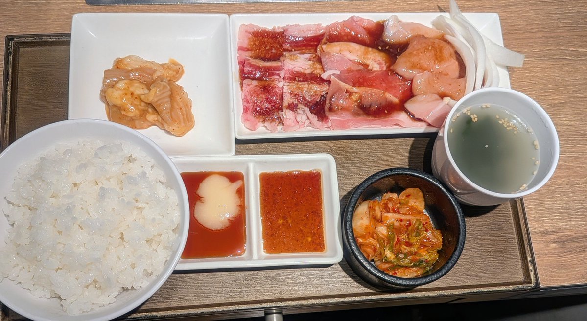 鷹(タカ) tweet media