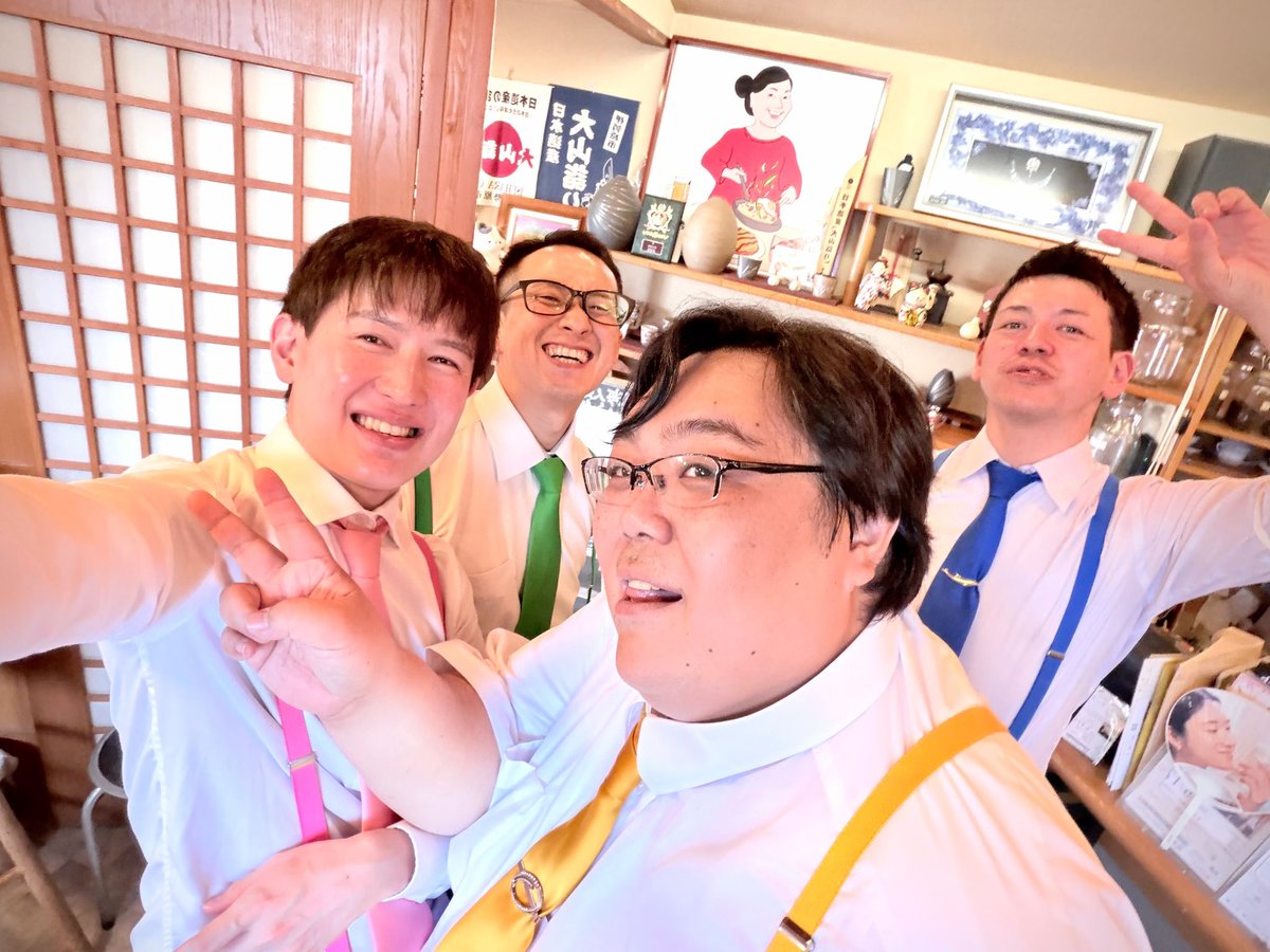 otts_k's tweet photo. OTTS&amp;K活動記録

・伊勢原にて喫茶[風海]ランチコンサート
・地元香川にて童謡唱歌の会
・梅ヶ丘にて[満足院]子供のためのコンサート

5月はたくさん演奏させて頂きました！沢山のご機会に恵まれ感謝感激でございます🙇‍♂️✨ https://t.co/7qHVjtRoae