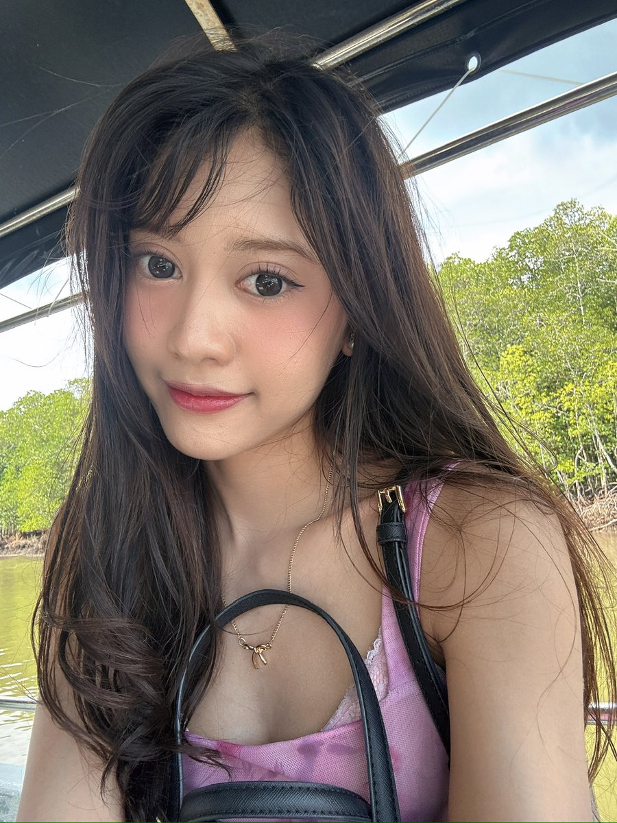 Devi KLP48 🍒 tweet media