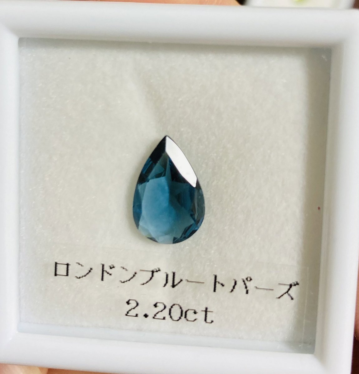 あまりにも神秘の💧過ぎて5年前ぐらいに買った天然石