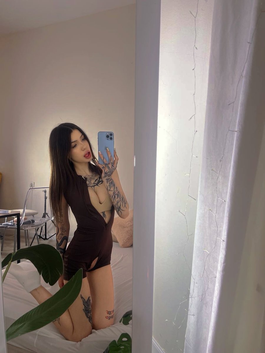 miuummiuu's tweet photo. onlinee

#fuckmachine #daddykink #stripchat #chaturbate #chaturbategirls #stripchatlive #stripchatgrils #live #nowlive #nsfwtwt #moaning #wetnoises #teen #babygirl #skinnygirl #wet https://t.co/nC9ySFrG8s