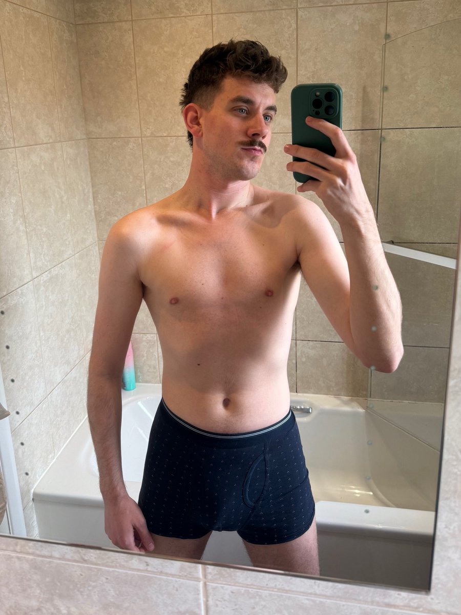 MiichaelKing's tweet photo. May 2024 to May 2026 😬😭

Honestly, I’d never have posted the photo on the left anywhere before, but I am forever in awe of how hard I’ve worked in two years. https://t.co/9sA43LvIVv