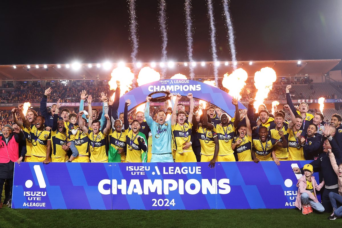 CCMariners's tweet photo. ⏪ 2 years ago today...

The greatest night in Central Coast Mariners history.
The greatest achievement in Australian football history.

Treble completed in front of a record crowd at Our Paradise. A night that will be remembered forever on the Central Coast 💛

#CCMFC https://t.co/YMIo4bhKjH
