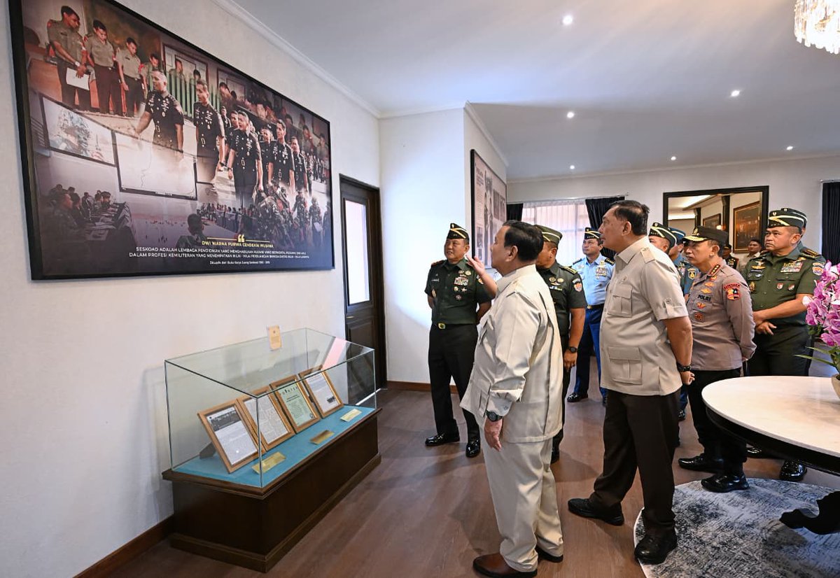 Sekretariat Negara tweet media