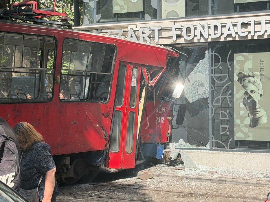 Burek sa Lisom tweet media