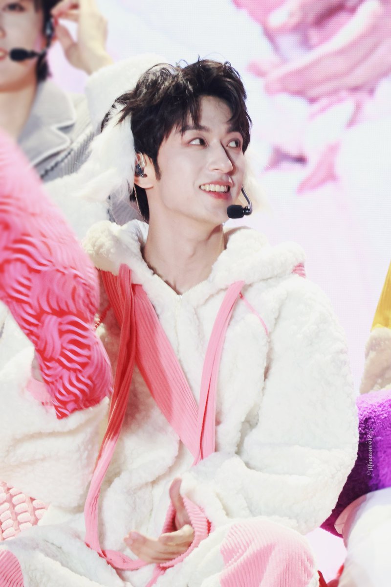 Meeeeeeeen12's tweet photo. คิดถึงกระต่ายละ 🐰

#DESIRE4TEBinBKKDAY2
#LiPeiEn #SeekyLi #李沛恩 https://t.co/6336g5rKlV