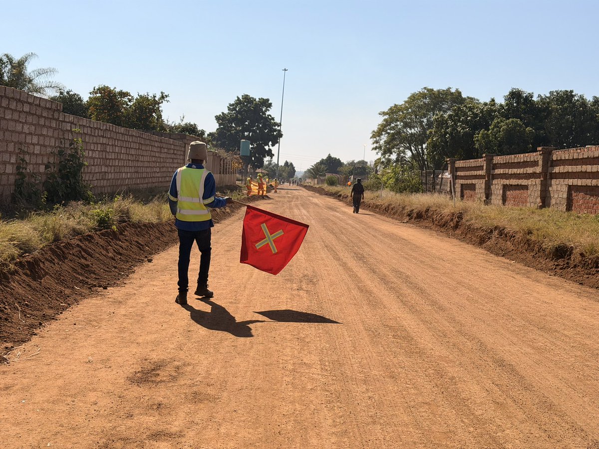 tlangimich's tweet photo. Launch of the Stinkwater and New Eeresterust area Road & Stormwater Infrastructure Upgrade, Ward 14.

We are pleased to announce the commencement of the Stinkwater and New Eersterust Area, road and stormwater infrastructure upgrade in Ward 14, Region 2. This project is a direct response to the long-standing challenge of inadequate roads and stormwater infrastructure in Stinkwater and New Eersterust Area, which has resulted in the flooding of homes and properties during rainy seasons. The upgrade will bring lasting relief to residents and improve access, safety, and dignity in the community.
 
The project covers the construction of 3.2km of internal roads from gravel to asphalt surfacing, 1.36km of stormwater drainage pipes, and 1.36km of sidewalks. Works also include manholes, junction boxes, kerb inlets, speed humps, road signs, and road markings.The site of the project is located in the Stinkwater and New Eersterust areas, north of Pretoria CBD, approximately 50 km from the city center.