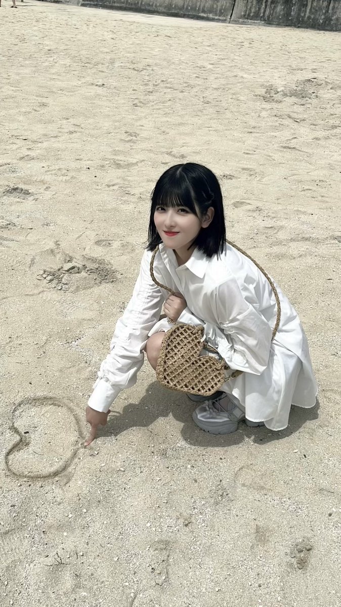 長岡茉央 tweet media