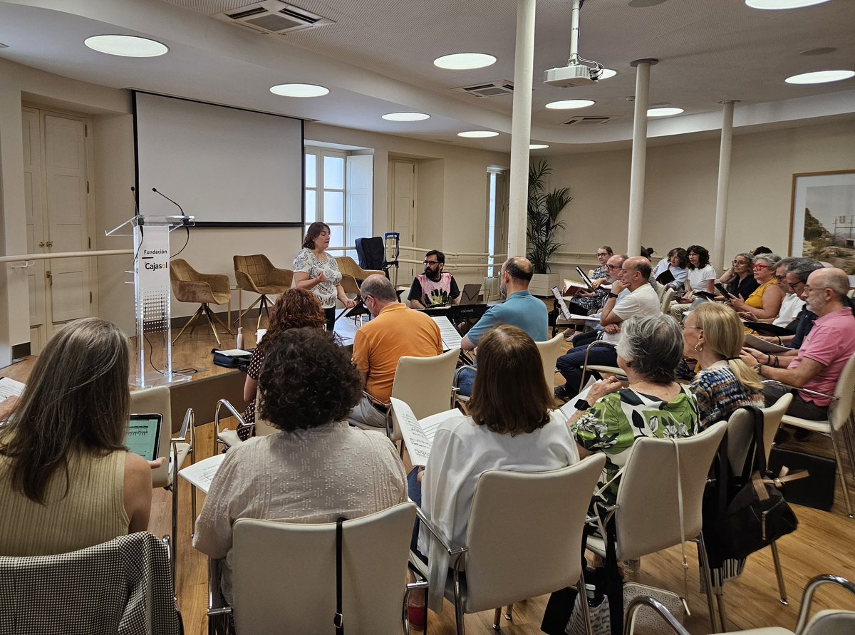 smdesevilla's tweet photo. Concluímos el primer fin de semana del taller En Avant La Musique de la mano de María Jesús Pacheco.

¡Nos vemos la semana que viene! https://t.co/44D1nNgi9t