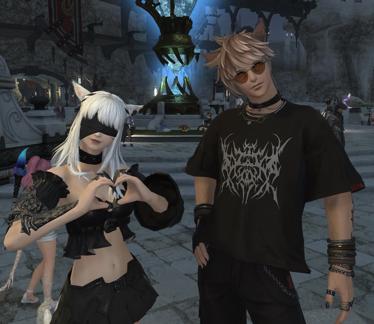 kvrisuu's tweet photo. the grind but it’s just hanging out with my friends LOL https://t.co/qfzEY0H0oS