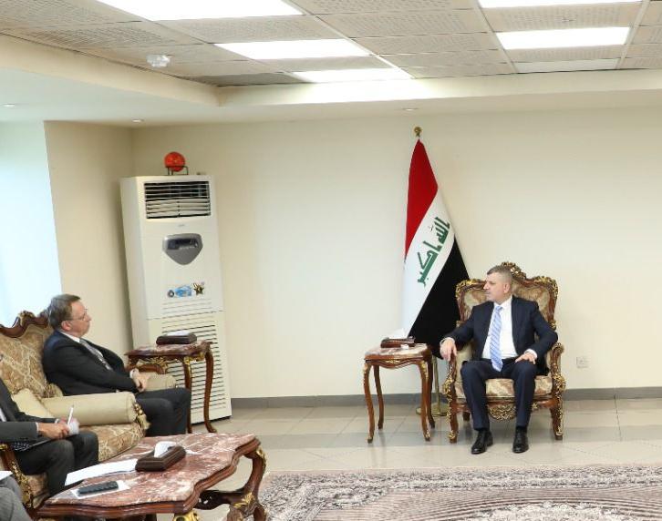 FrPatrickDurel's tweet photo. Premiers entretiens avec les nouveaux ministres de l'Électricité, Ali Sayhood, et des Transports, Wahab al-Hassani. Nous avons évoqué les priorités de l'Irak dans ces deux secteurs essentiels et le rôle que la France et ses entreprises peuvent y jouer. https://t.co/eoyfcRhNJ6