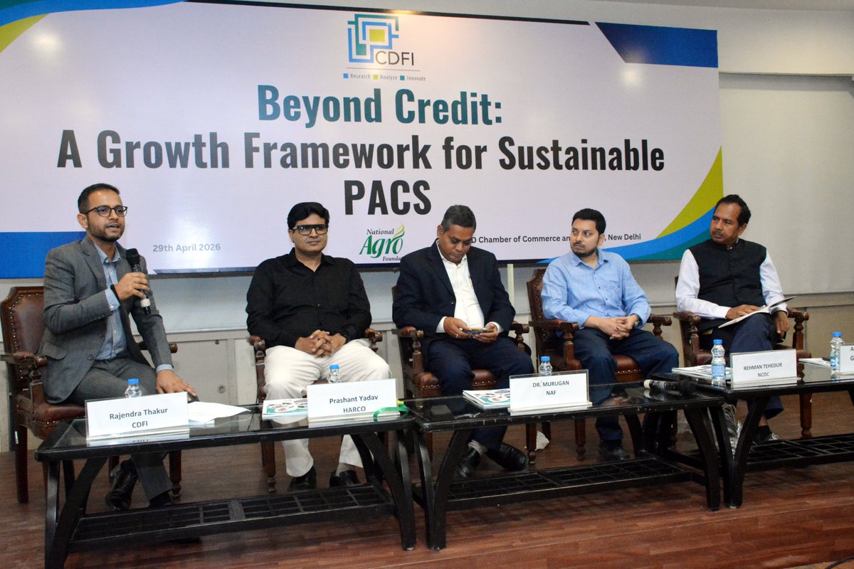 IndiaCDFI's tweet photo. The panel, moderated by Mr. Rajendra Thakur (CDFI), brought together Mr. Prashant Yadav (@harcobank), Dr. Tehedur Rahaman (@NCDCgov), Dr. Murugan (@natagroindia) &amp; Mr. Anjani Kumar Singh (@BMGFIndia). 

Over 1 lakh #PACS serve farmers across India. Yet barely half are profitable. https://t.co/9vfXhgMarj
