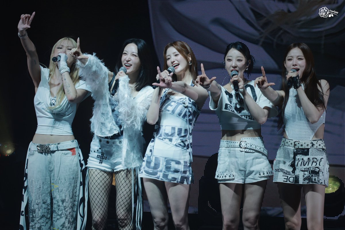 jaydyyy_EXID's tweet photo. 260524 LEGGO forever https://t.co/UnSPzN5R8f