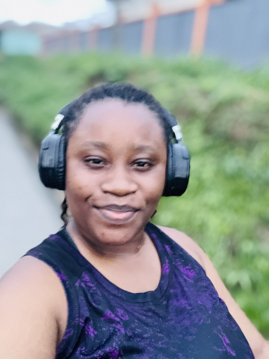 Stephy Designs tweet media