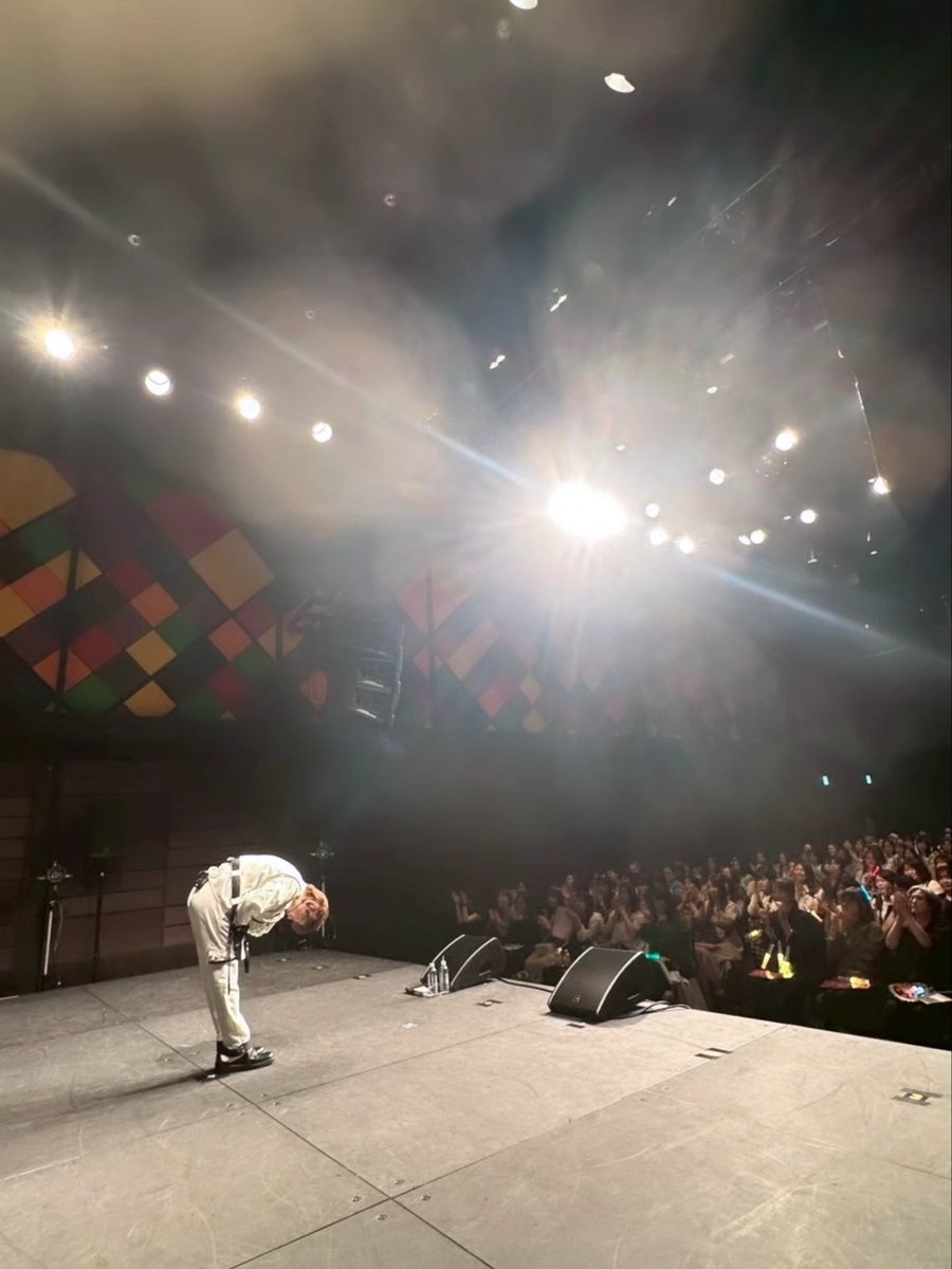 L_M_H_smile's tweet photo. 2026.05.24 
LEE MINHYUK LAST CONCERT EPILOGUE 
かけつけてくれた全ての方へ感謝の気持ちを。

6年間本当にありがとうございました…！

僕を見つけてくれて、ありがとう
僕を好きになってくれて、ありがとう
僕をアーティストにしてくれて、ありがとう
大好きです。

fin. https://t.co/MWYDcD0GWq