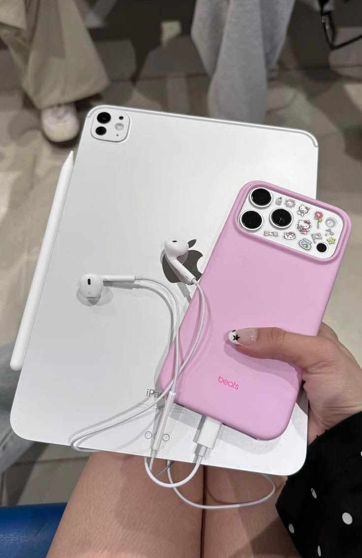 •☆• tweet media