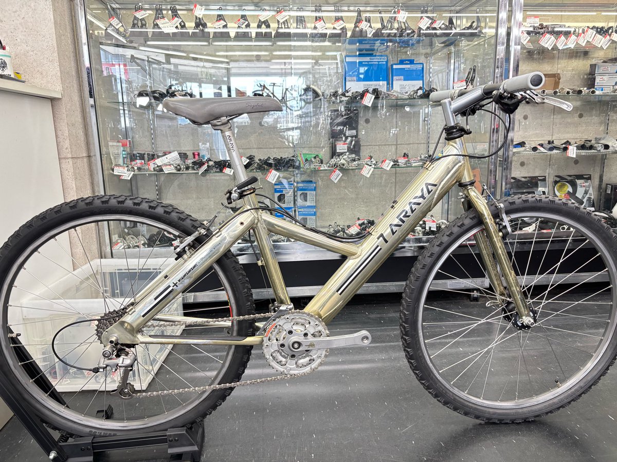 アラヤ　マディフォックス　オールドマウンテンバイク Fox “Muddy 日本MTB黎明期を支えた名作 Fox Muddy #アラヤ 商品紹介 自転車本体