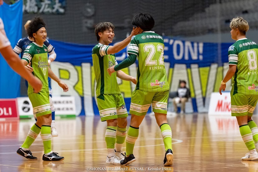 SBFC_OFFICIAL's tweet photo. 【高橋広大選手 現役引退のお知らせ】
#高橋広大 選手が、2026-27シーズンをもちまして、現役を引退することとなりましたのでお知らせいたします。

🔗https://t.co/UsLexJJYjg

桜井報徳FC、足柄FCから、湘南ベルマーレU-15、U-18でフットボールの基礎を磨き、湘南ベルマーレフットサルクラブへ加入し、トップチームで活躍した湘南のバズーカ。

多くを語らずとも自らに課した目標へひたむきに向き合い、コートで力強くプレーし続けた広大のラストシーズン。ぜひ、その姿を会場で見届けてください🔥

#bellmare_F
#ChanceEmpowerment
@SBFC_KODAI