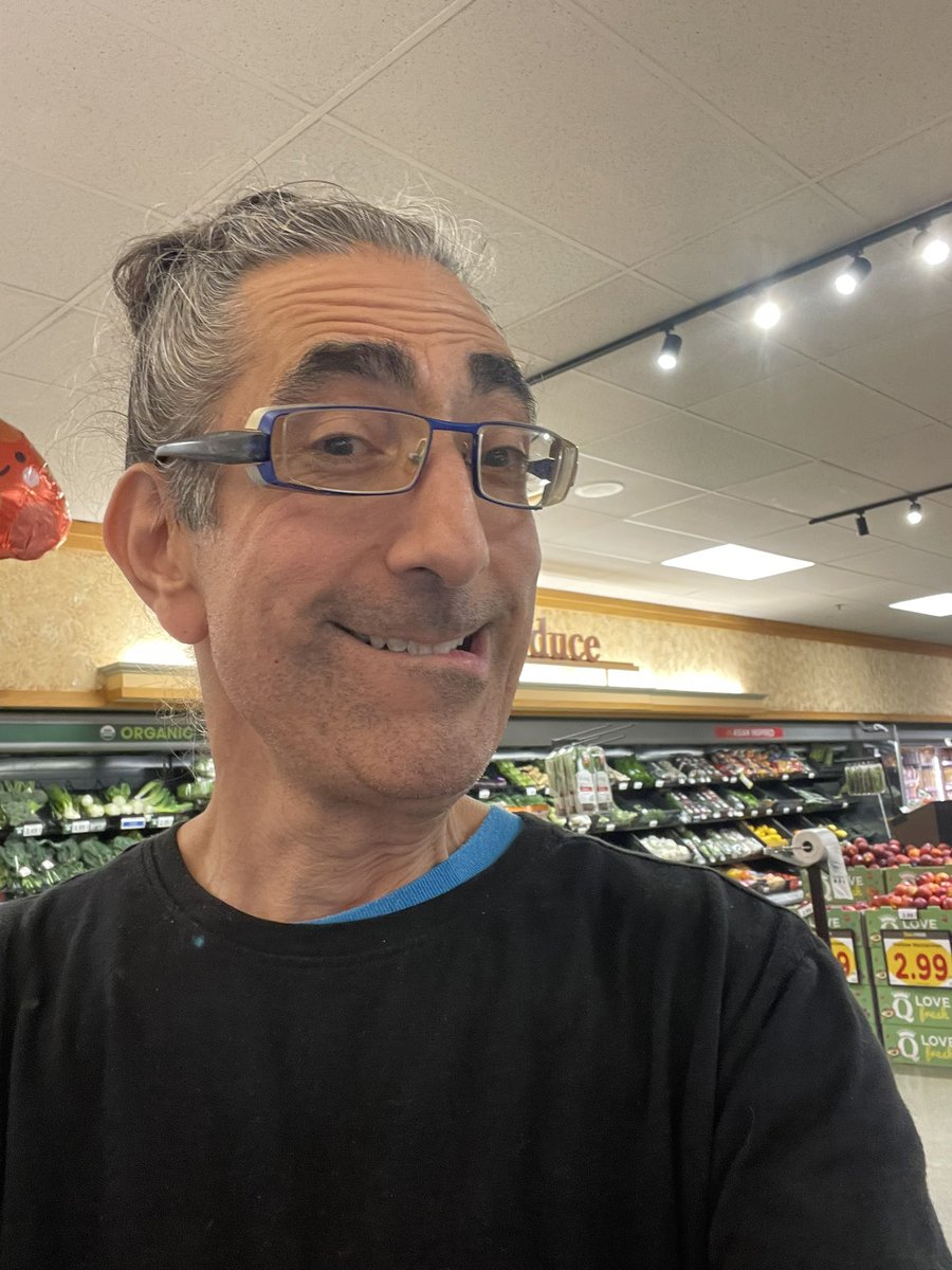 Eric, your favorite biblionerd. tweet media
