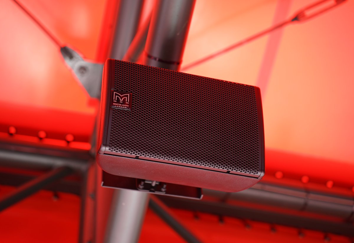 AUDIOBRAINS's tweet photo. ムーミンバレーパーク内の「エンマの劇場」が没入型シアターへと進化！

物語の世界観を空間全体で体験させるこの施設では、Martin Audio、KGEAR、Powersoftなどで構成される音響システムが重要な役割を担い、臨場感あふれる演出を支えています。

🌿導入事例
https://t.co/9oVkMAC6hf

#イマーシブ https://t.co/QPn8indmwt