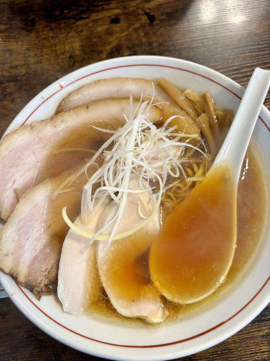 GOLD_TWINS_FX's tweet photo. いまお腹空いてラーメン食べたい

〇最近のメシメシ

自作餡掛けラーメン(昨夜
チャーシュー2種のラーメン
ネギチャーシュー麺
みそチャンポン

控えなきゃと思いながらも脳内ラーメンの事しかない(꒪ཫ꒪; )

 #麺活
 #ラーメン好き 
 #こってり
 #あっさり
 #おうちごはん https://t.co/QBcxHccJG5