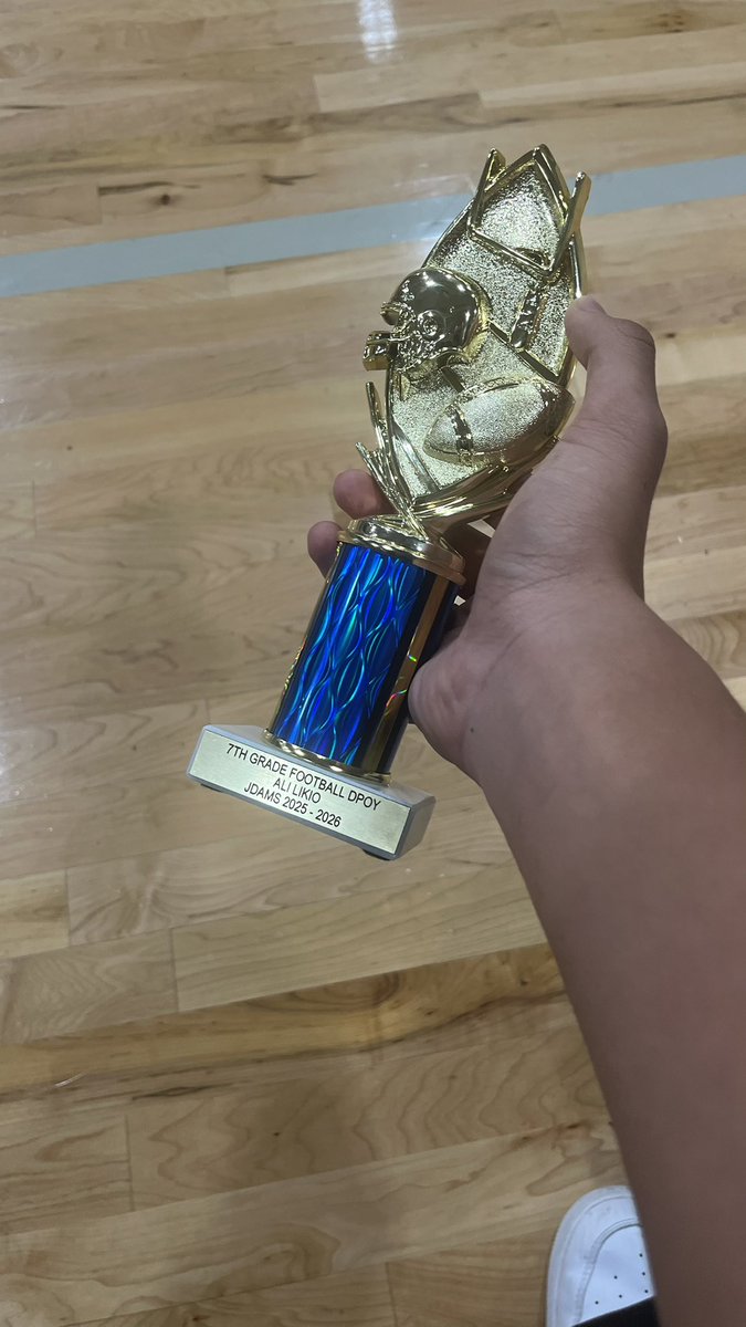 AliLikio5's tweet photo. #agtg Beyond blessed to receive Defensive Player Of The Year 

The work will never stop!!!💯 https://t.co/khOpnBd54q