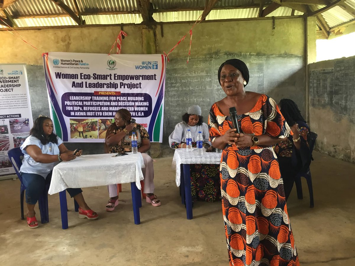 CASWI_NIG's tweet photo. We had an interesting and productive time with participants as they shared their thoughts, experiences, and ideas during discussions.
@CASWI_NIG
@UN_Women
@unwomenNG
@wphfund
#WomenLeadershipTraining 
#IntergratedFarming 
#womenleadership https://t.co/UlQH9GuoC8