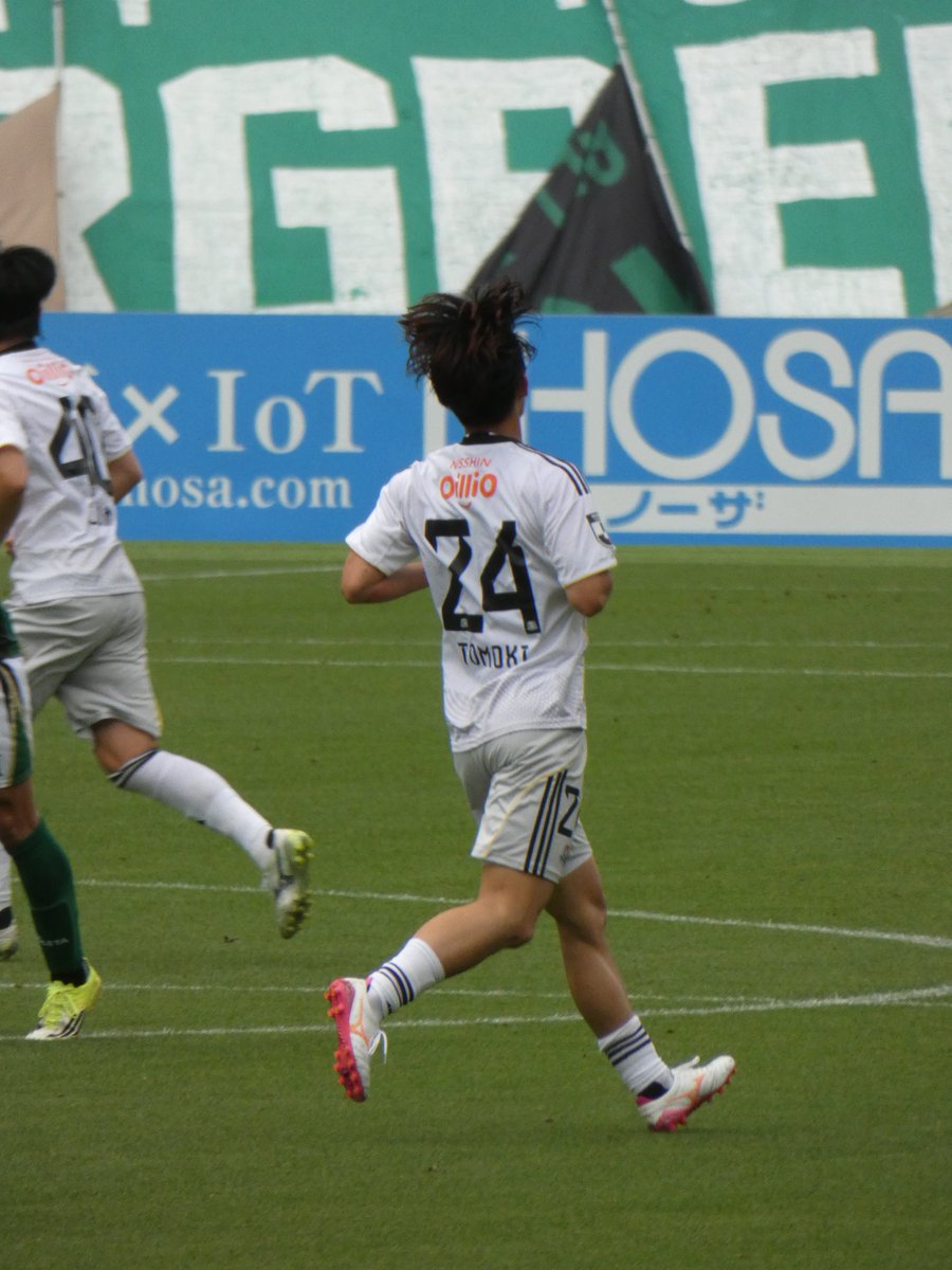 やすたか tweet media