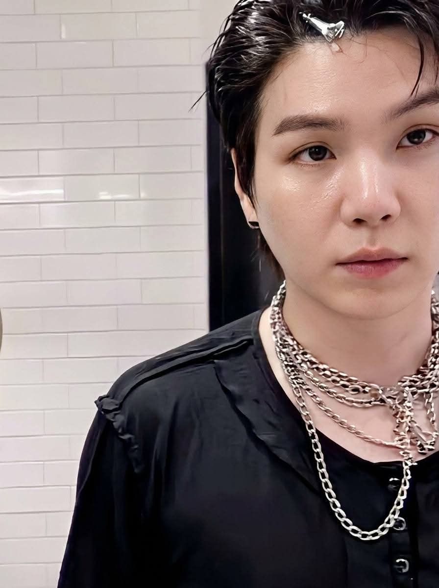 윤기SUGA tweet media
